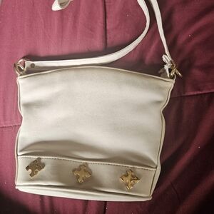 CREAM COLOR LEATHER BAG